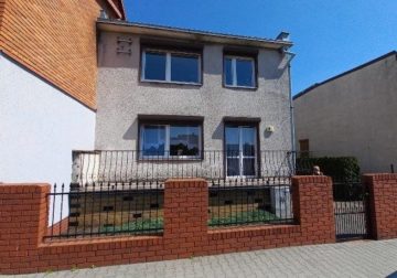 Pierwsza licytacja  udziału wynoszącego 3/4 część nieruchomości,  stanowiącej  nieruchomość gruntową zabudowaną budynkiem mieszkalnym